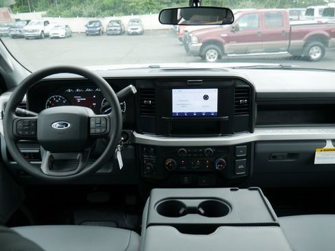 New 2025 Ford F350 XL w/ 360-Degree Camera Package image 4