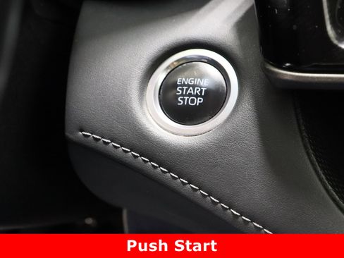 Used 2024 Toyota Highlander XLE image 18