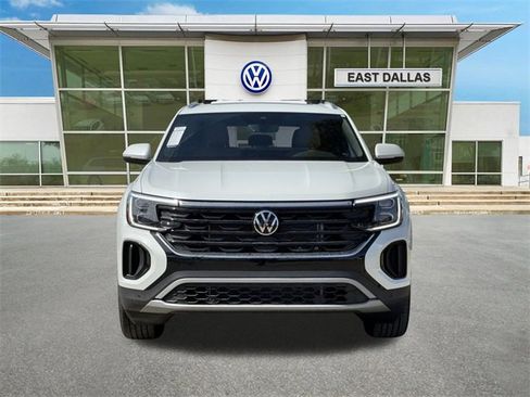 New 2026 Volkswagen Atlas Cross Sport SE image 6