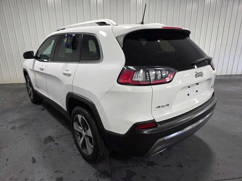Used 2019 Jeep Cherokee Limited AWD/4WD image 3