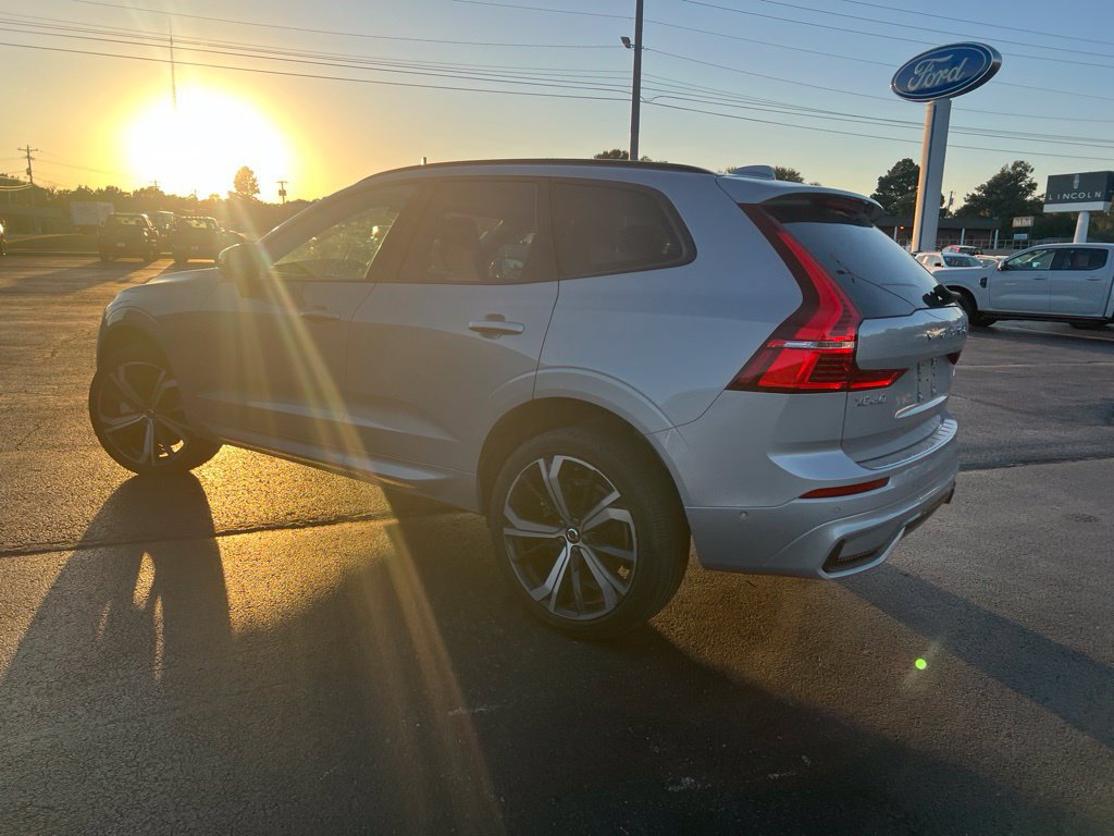 Used 2025 Volvo XC60 B5 Ultra w/ Protection Package Premier AWD/4WD image 5