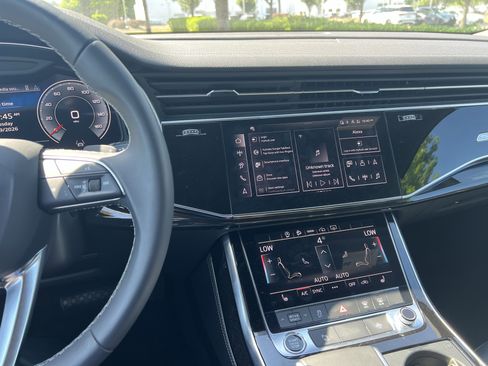 Used 2025 Audi Q7 3.0T Premium Plus w/ Premium Plus Package AWD/4WD image 32
