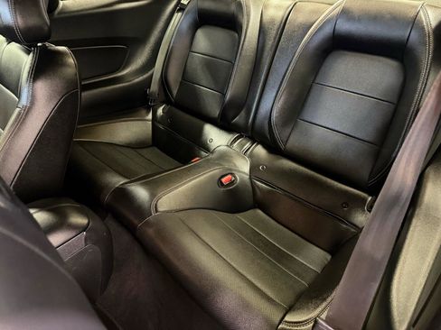 Used 2021 Ford Mustang GT Premium image 19