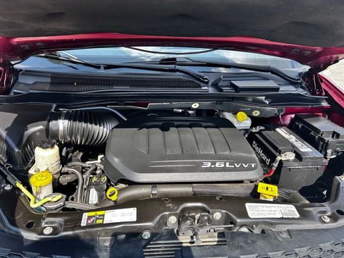 Used 2014 Dodge Grand Caravan SXT FWD image 34