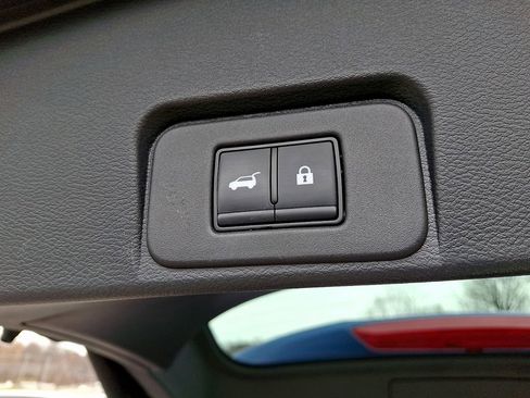 Used 2023 Nissan Rogue Platinum image 31