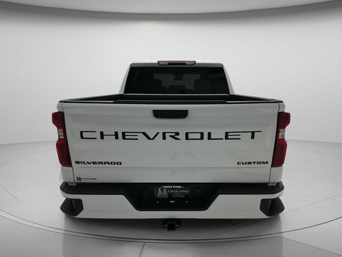 Used 2024 Chevrolet Silverado 1500 Custom w/ LPO, Dark Essentials Package AWD/4WD image 7