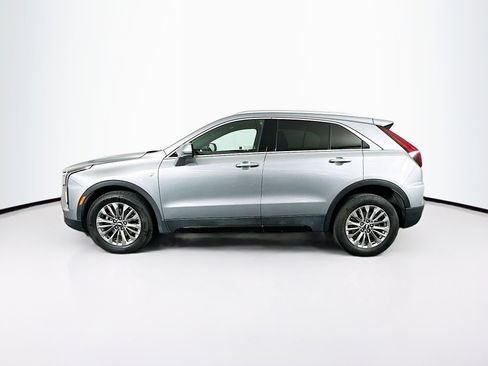 Used 2024 Cadillac XT4 Premium Luxury image 4