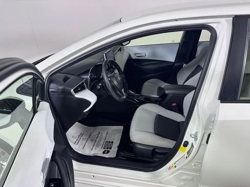 Used 2019 Toyota Corolla SE w/ SE Option Package FWD image 18