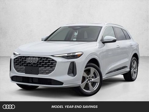New 2025 Audi Q5 Premium Plus image 1