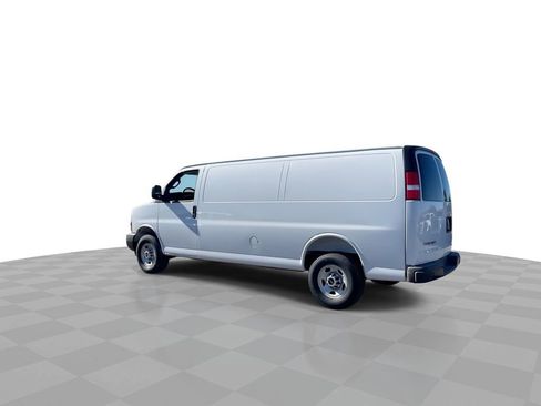 New 2025 GMC Savana 2500 Extended w/ Driver Convenience Package RWD image 8