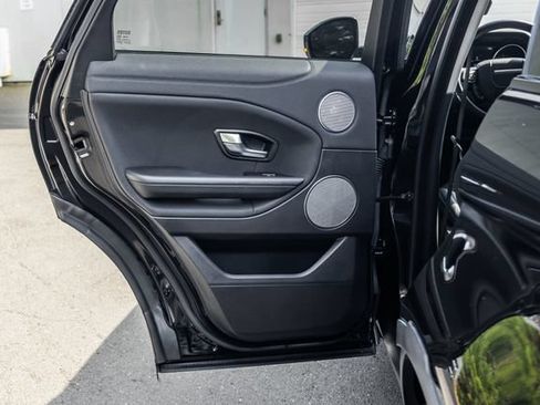 Used 2019 Land Rover Range Rover Evoque SE AWD/4WD image 20