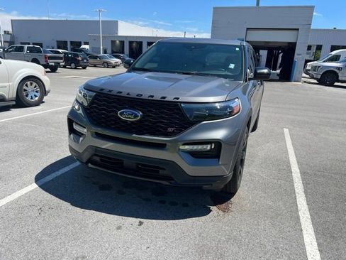 Used 2022 Ford Explorer ST w/ ST Street Pack AWD/4WD image 3