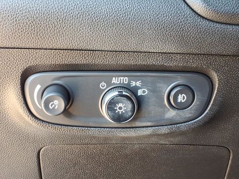 Used 2020 Buick Encore GX Select image 26