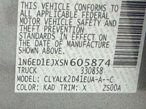 Used 2025 Nissan Frontier Pro-X RWD image 39