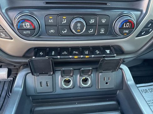 Used 2017 GMC Sierra 2500 Denali w/ Duramax Plus Package image 27