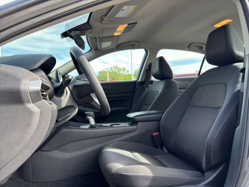 Used 2025 Nissan Altima 2.5 SV FWD image 28