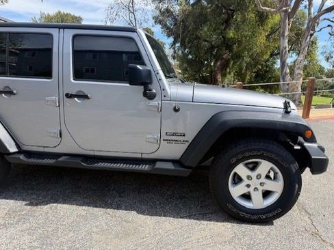 Used 2016 Jeep Wrangler Unlimited Sport w/ Quick Order Package 24S image 32