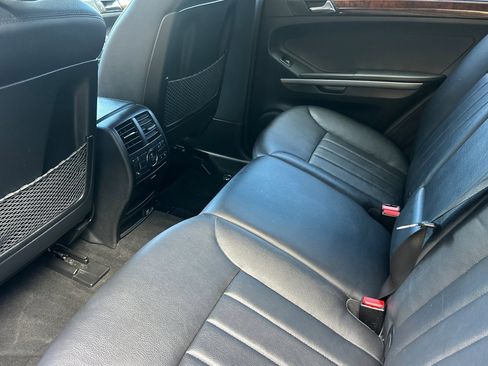 Used 2008 Mercedes-Benz ML 550 4MATIC image 28