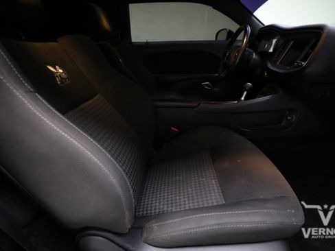 Used 2018 Dodge Challenger R/T Scat Pack image 36