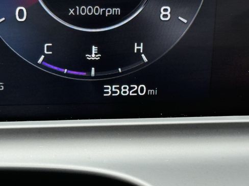 Used 2025 Kia Seltos EX FWD image 37
