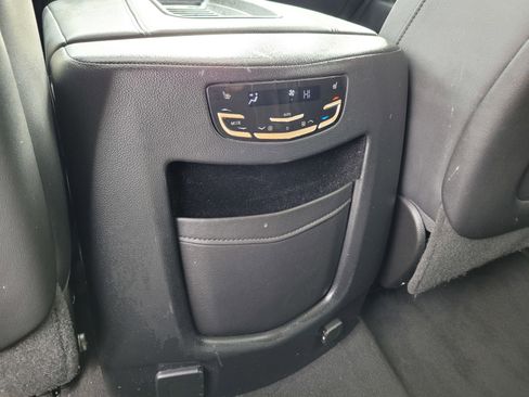 Used 2019 Cadillac Escalade Luxury image 15