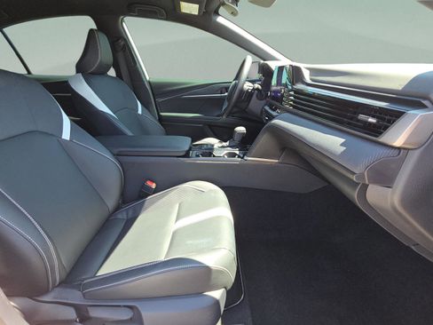 Certified 2025 Toyota Camry SE w/ Convenience Package FWD image 15