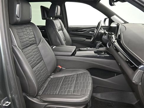 Used 2023 Cadillac Escalade ESV V w/ LPO, Floor Liner Package image 18