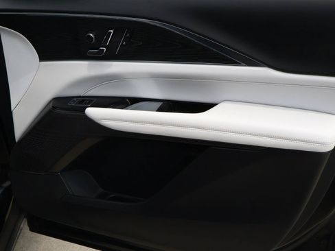 Certified 2024 Cadillac Lyriq Sport RWD image 21