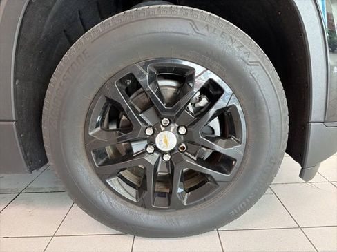 Used 2020 Chevrolet Traverse LS image 31