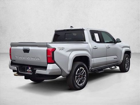 Used 2024 Toyota Tacoma TRD Sport w/ TRD Sport Upgrade Package AWD/4WD image 5