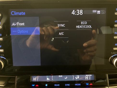 Used 2023 Toyota Sienna Limited w/ Protection Package (TMS) image 35