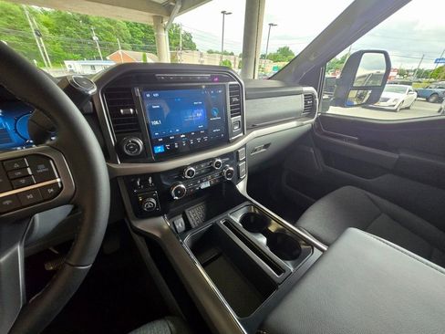 New 2024 Ford F150 XLT w/ Equipment Group 303A High image 17