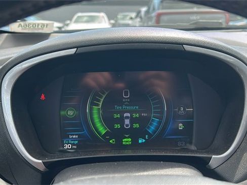 Used 2017 Chevrolet Volt LT image 29