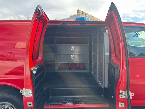 Used 2019 Chevrolet Express 2500 w/ Driver Convenience Package image 32