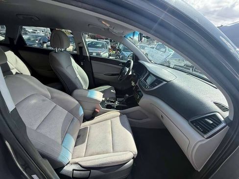 Used 2018 Hyundai Tucson SEL FWD image 8