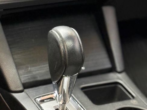 Used 2015 Subaru Outback 2.5i Limited image 14