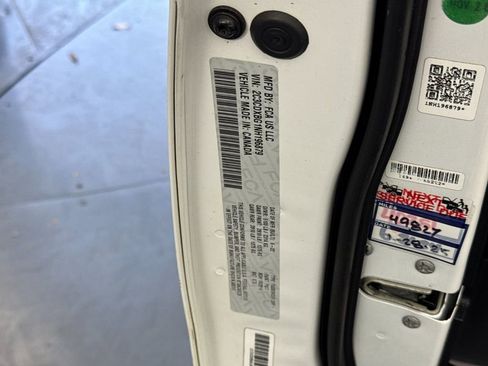 Used 2022 Dodge Charger SXT image 27