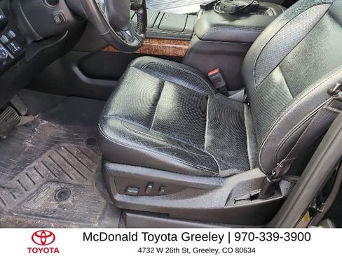 Used 2019 Chevrolet Suburban Premier image 11