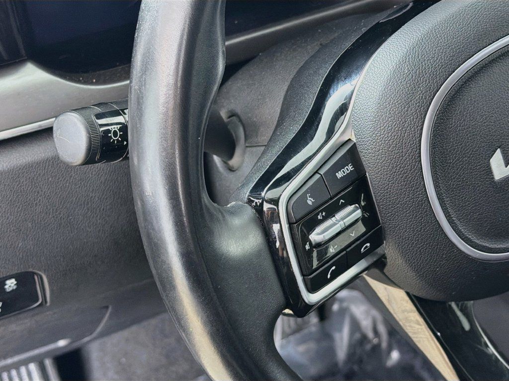 Used 2023 Kia Sorento SX AWD/4WD image 10