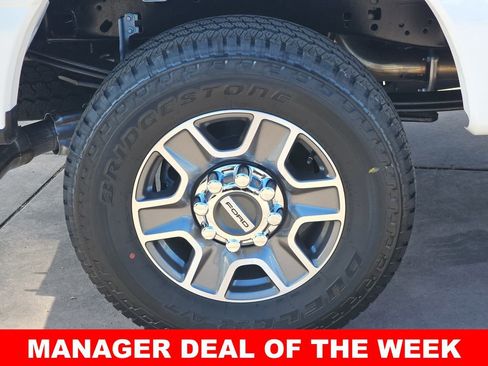 New 2026 Ford F250 Platinum image 38