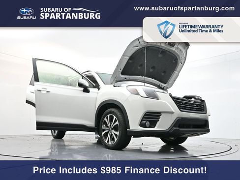 Used 2022 Subaru Forester Limited image 35