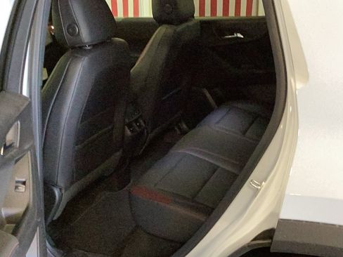New 2026 Chevrolet Equinox RS AWD/4WD image 8