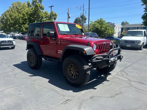 Used 2012 Jeep Wrangler Sport w/ Connectivity Group AWD/4WD image 7