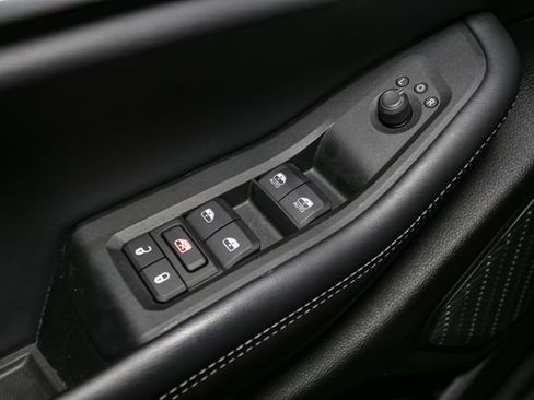 Used 2025 Jeep Grand Cherokee Limited AWD/4WD image 41