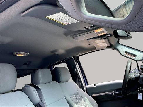 Used 2016 Ford F250 XLT w/ XLT Premium Package image 20