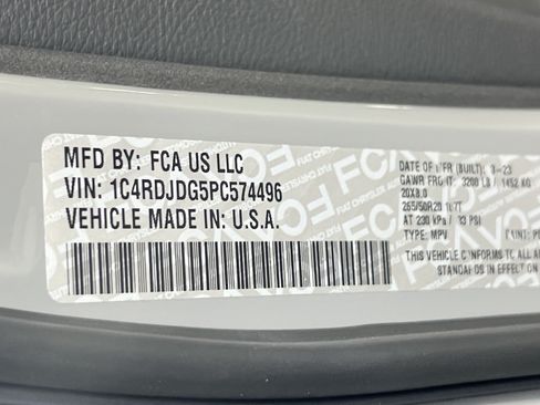 Used 2023 Dodge Durango GT AWD/4WD image 33