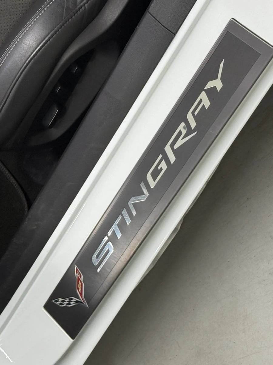 Used 2019 Chevrolet Corvette Stingray Coupe RWD image 30