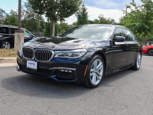 Used 2017 BMW 750i xDrive image 22