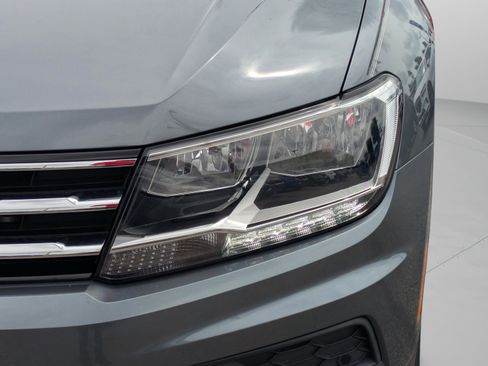 Used 2021 Volkswagen Tiguan SEL image 11