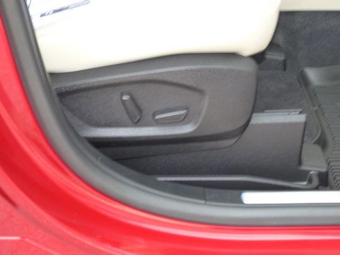 Used 2024 Ford Edge Titanium w/ Titanium Elite Package image 44